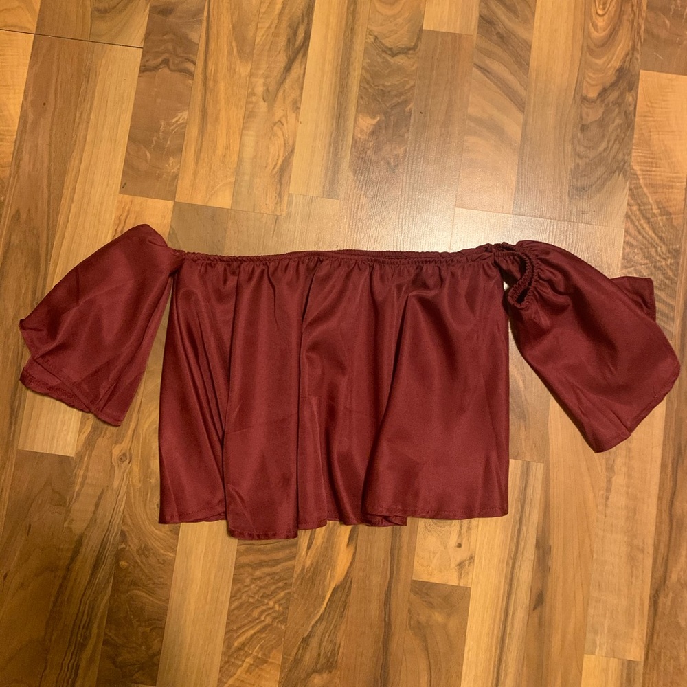 nation off shoulder crop top